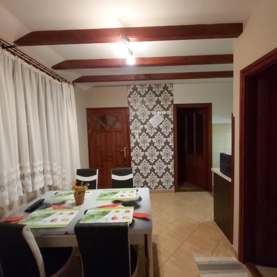 Melinda Nyaralohaz Daire Balatonkenese Dış mekan fotoğraf