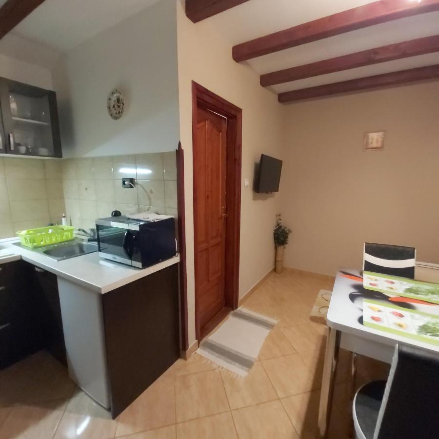Melinda Nyaralohaz Daire Balatonkenese Dış mekan fotoğraf